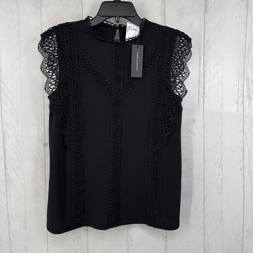 S lace detail tank