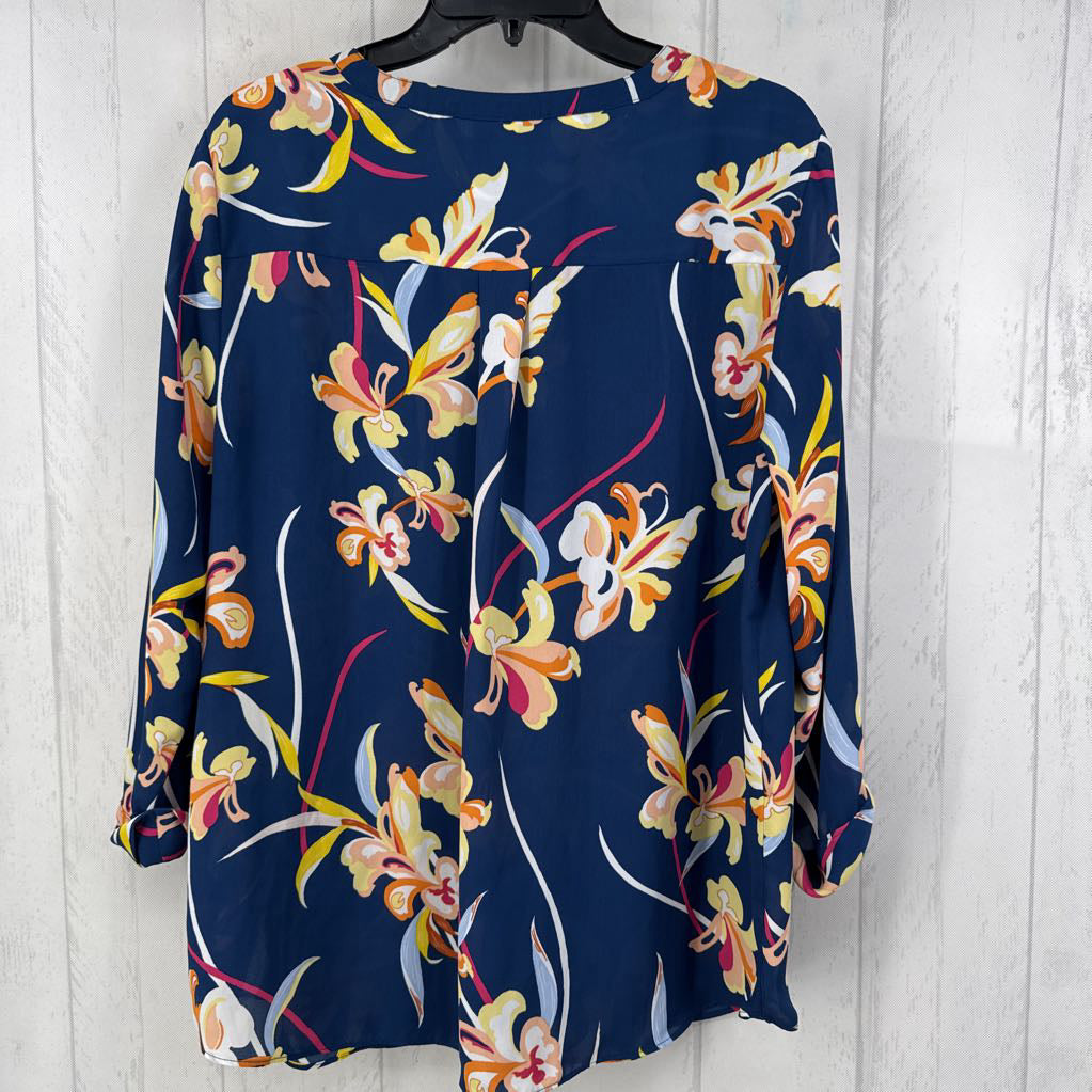L flo print button front tab slv top