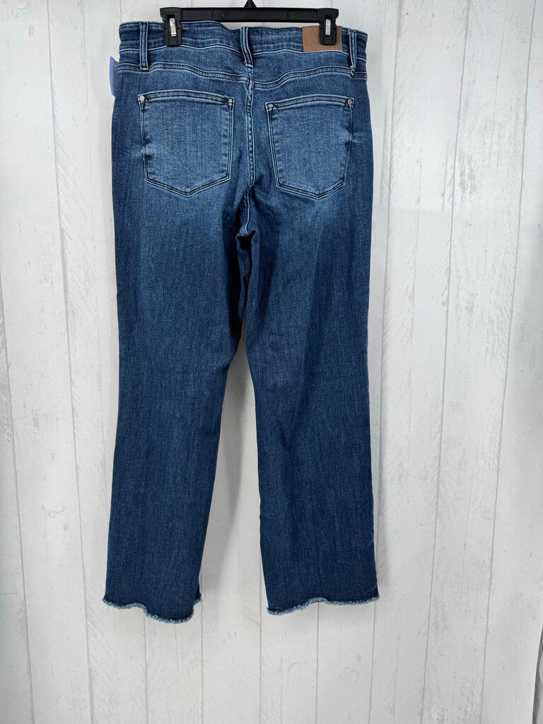 Wide Legged Frayed Hemline Jeans