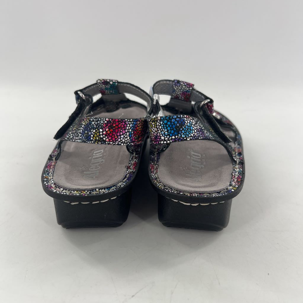 6/6.5 triple t-strap sandals