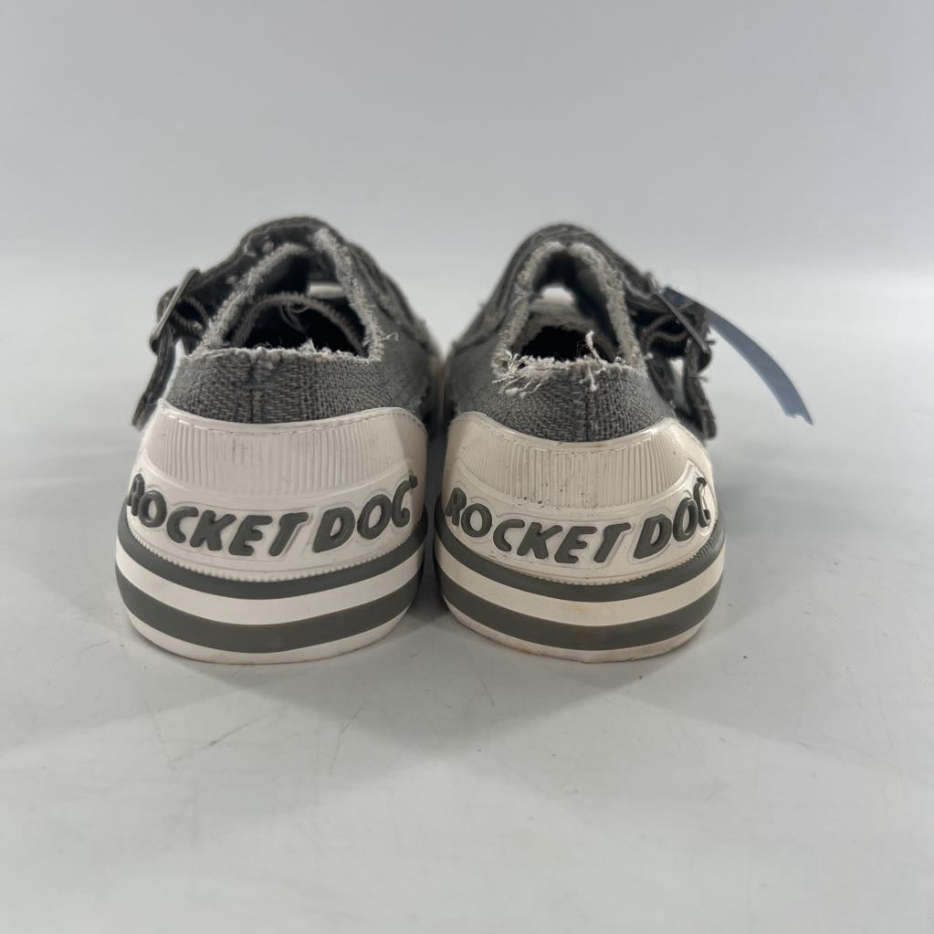 6 triple buckle sneakers