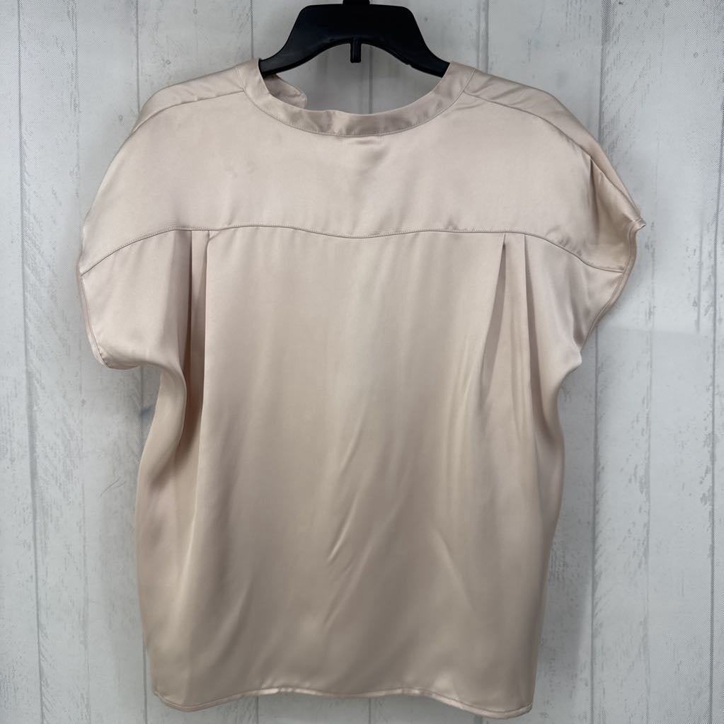 L s/s silky v-neck top