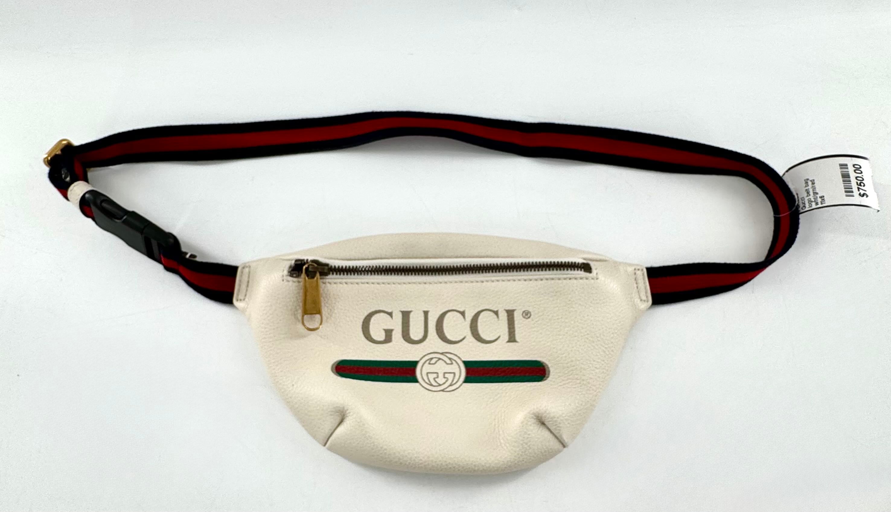 Gucci Grained Calfskin Logo Belt Bag