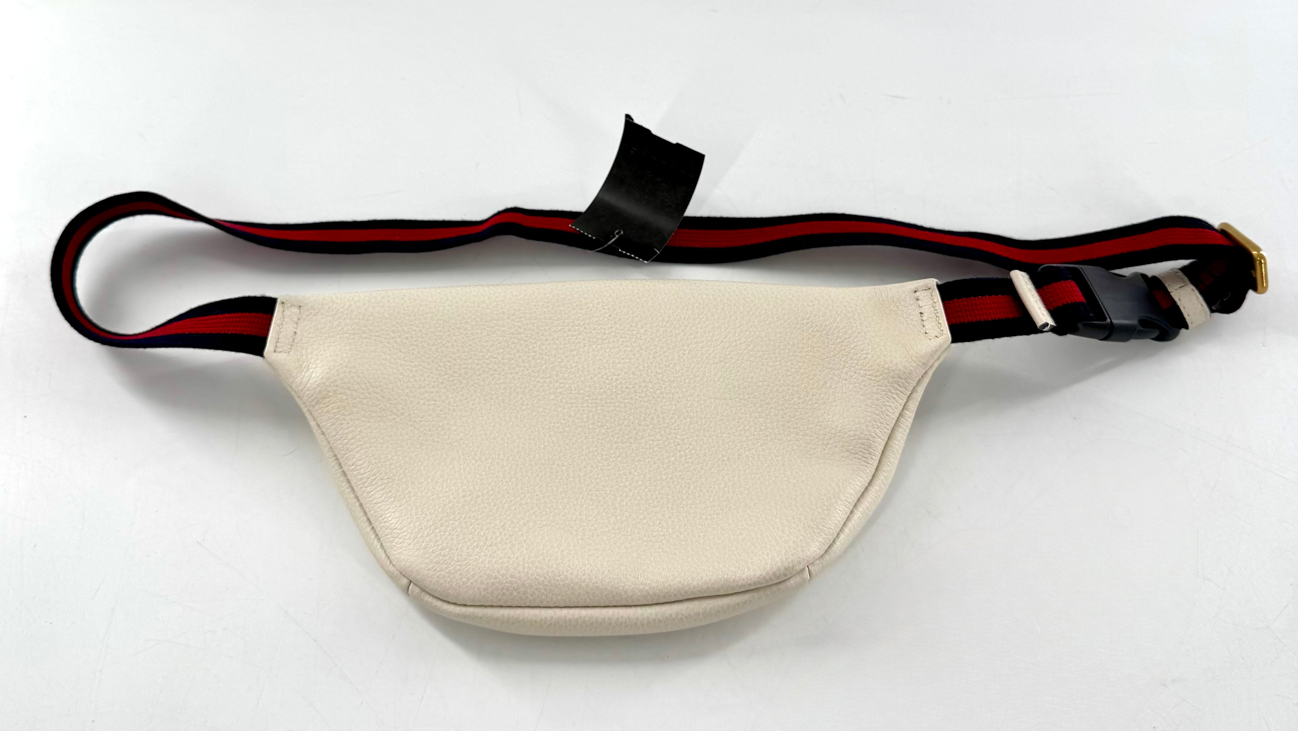 Gucci Grained Calfskin Logo Belt Bag
