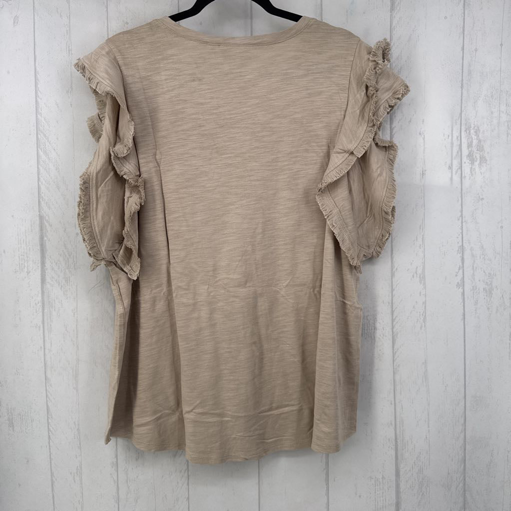 1X v-neck ruffled fringe s/s tee