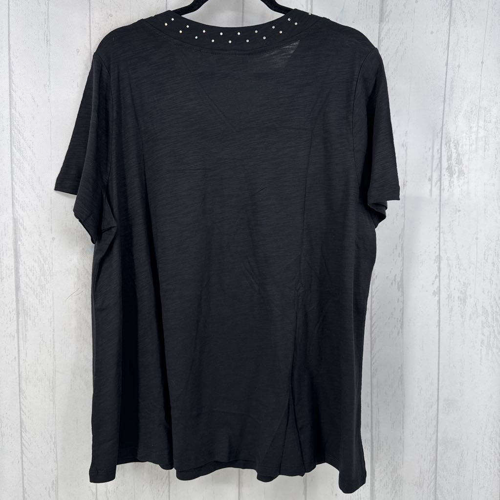 1X embelished v-neck s/s tee