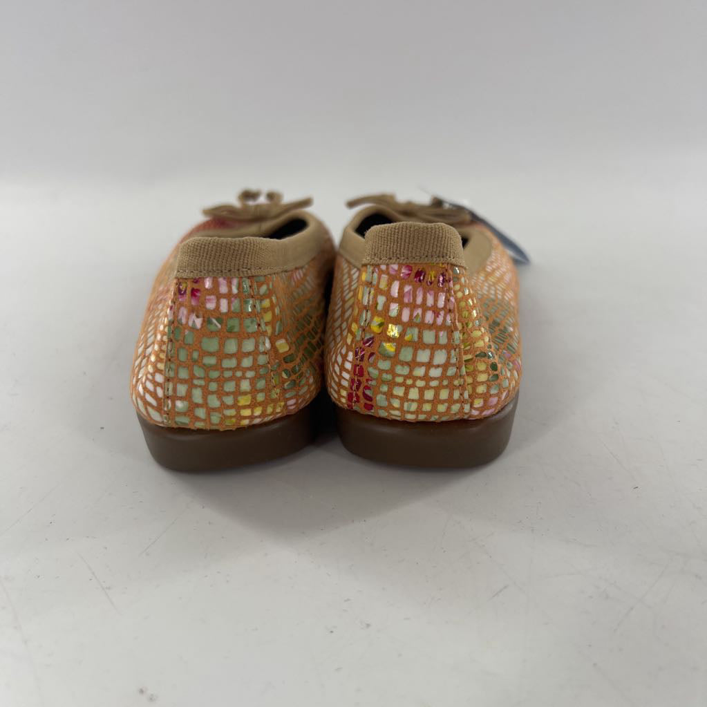 5.5 bow slip-ons