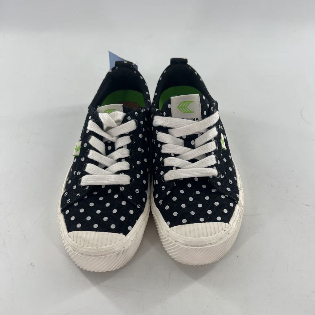 5.5 polka-dot sneaker
