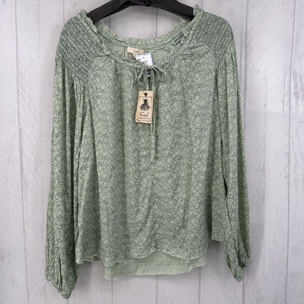 M flo print bow front l/s top