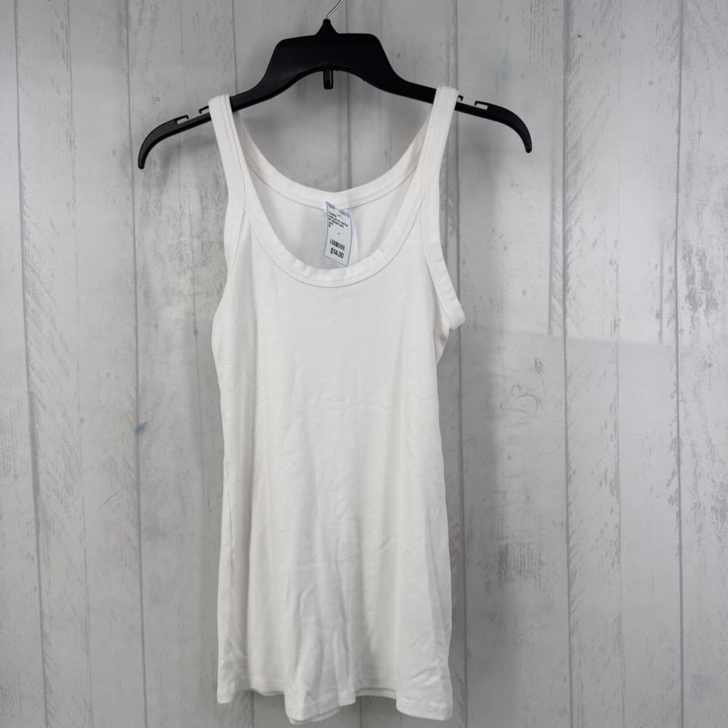 M ribbed tank