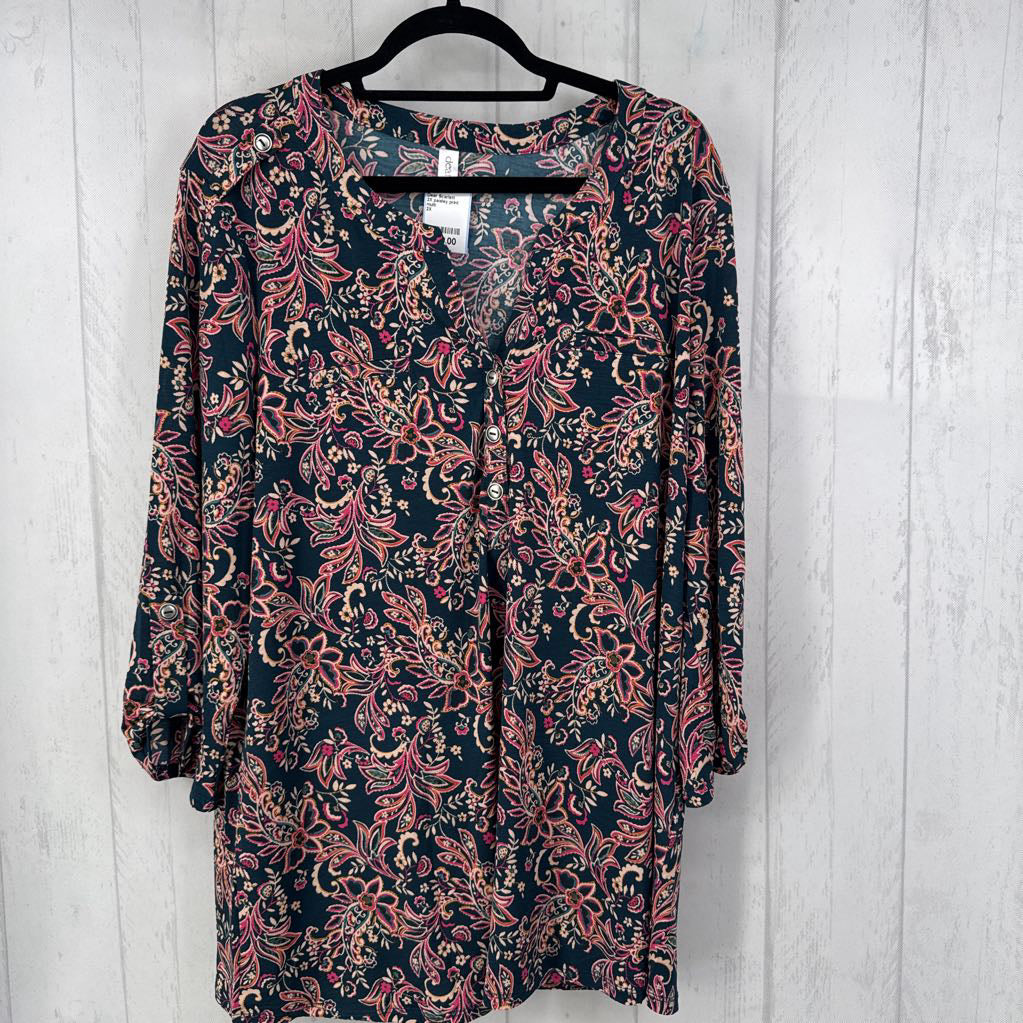 2X paisley print split neck 3/4 slv top