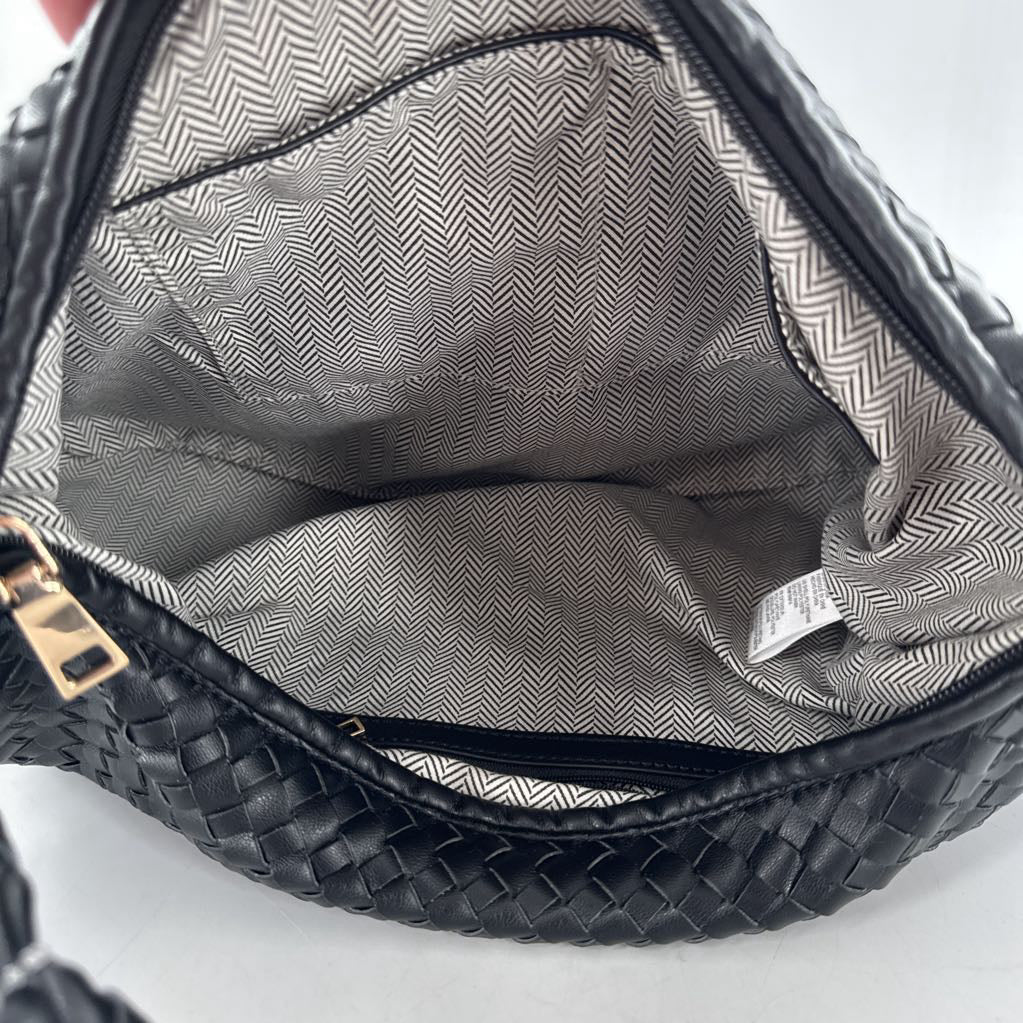 woven shoulder bag