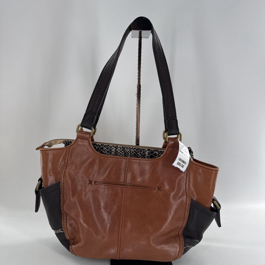 R169 dual handle satchel w/ open pockets