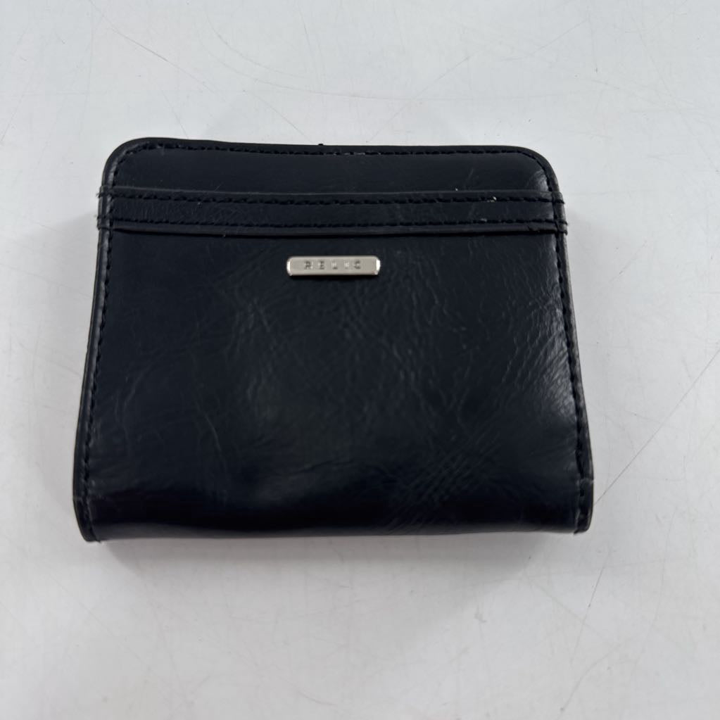 bi-fold wallet
