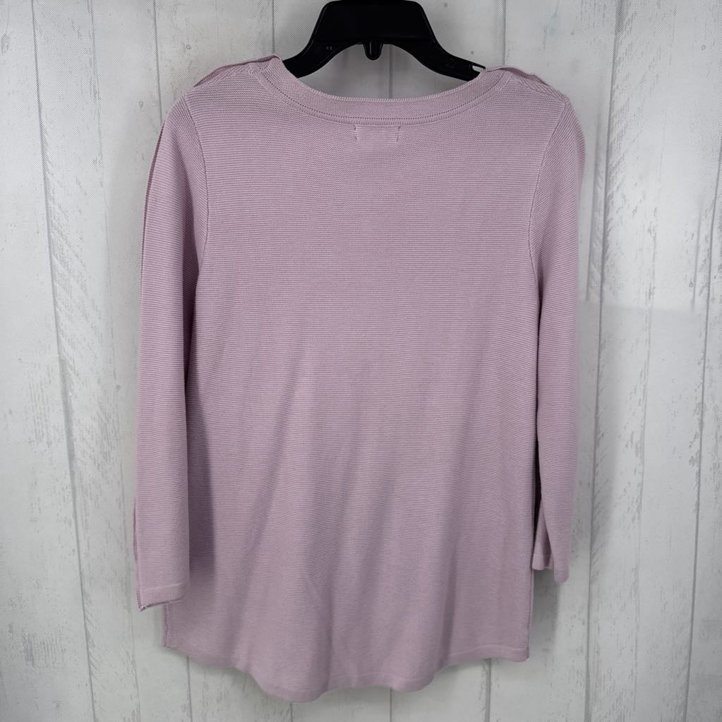 S button detail sweater