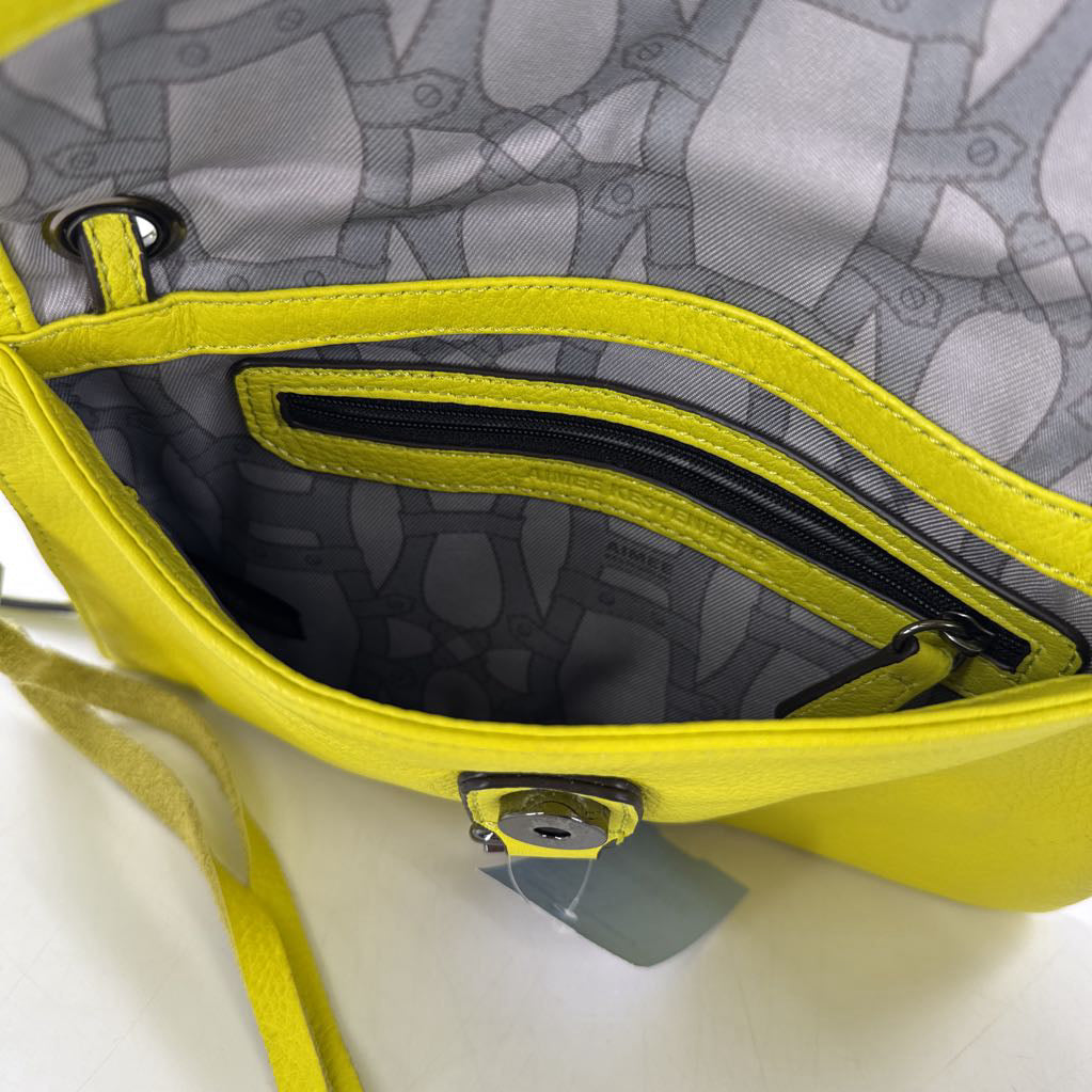 flap clutch/crossbody