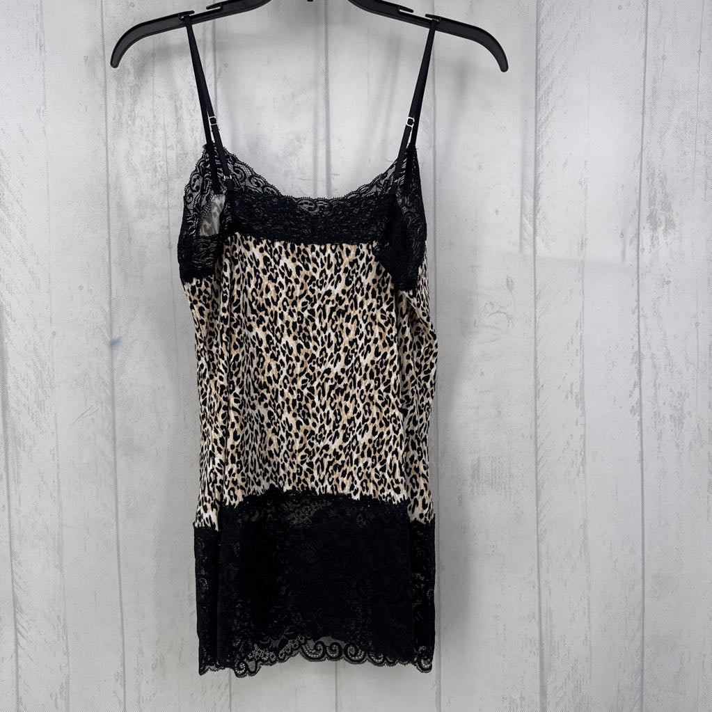 R39 M lace trim animal print cami