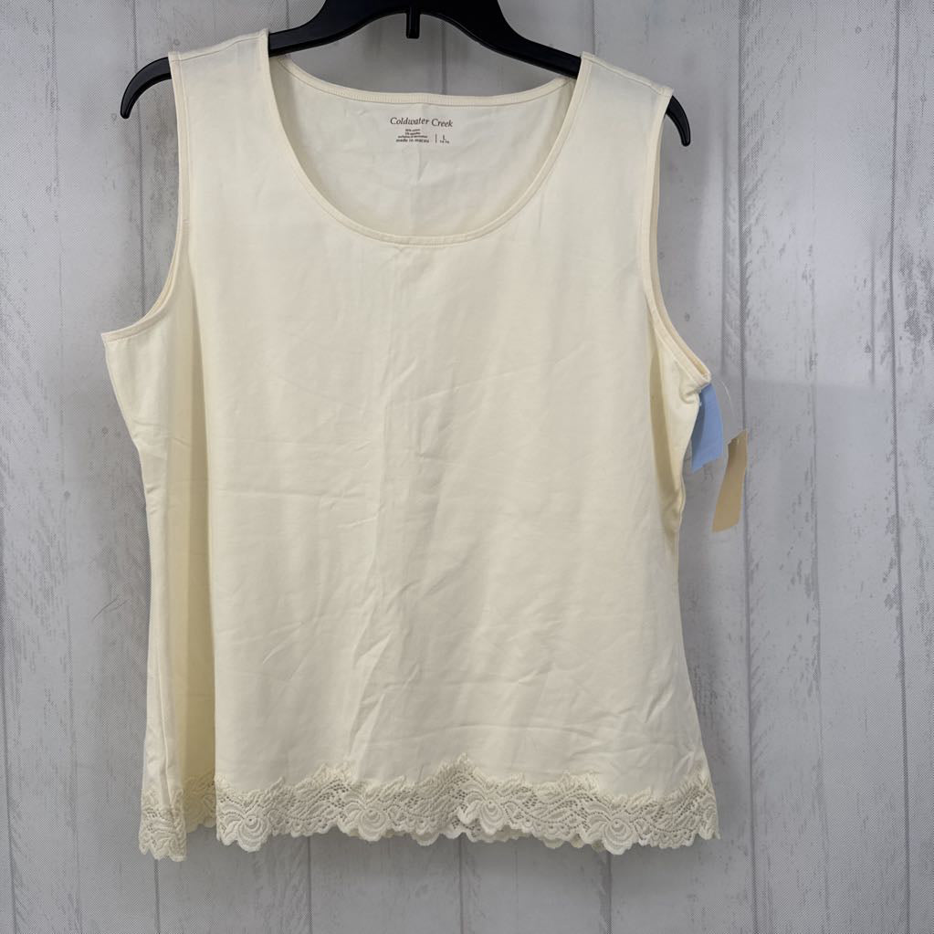 R35 L lace trim cami
