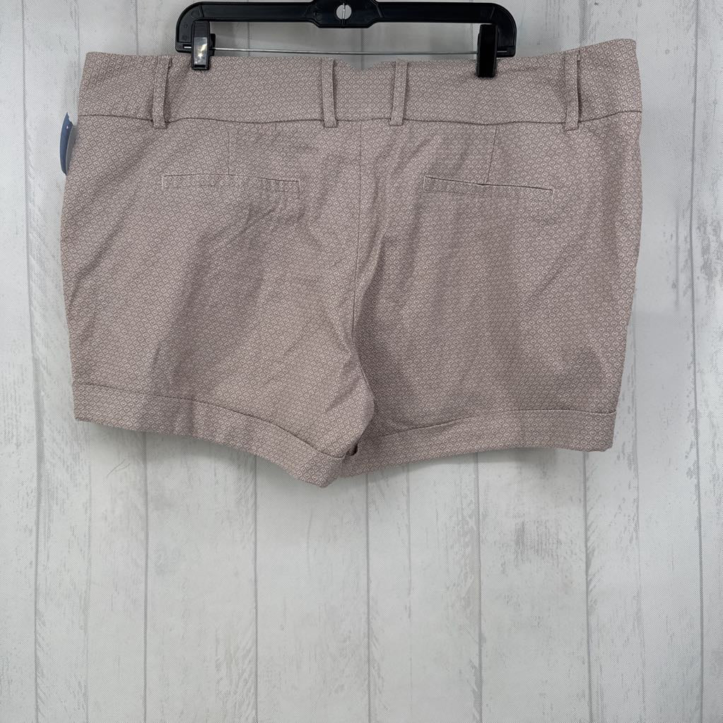 22 textured cuffed hem shorts