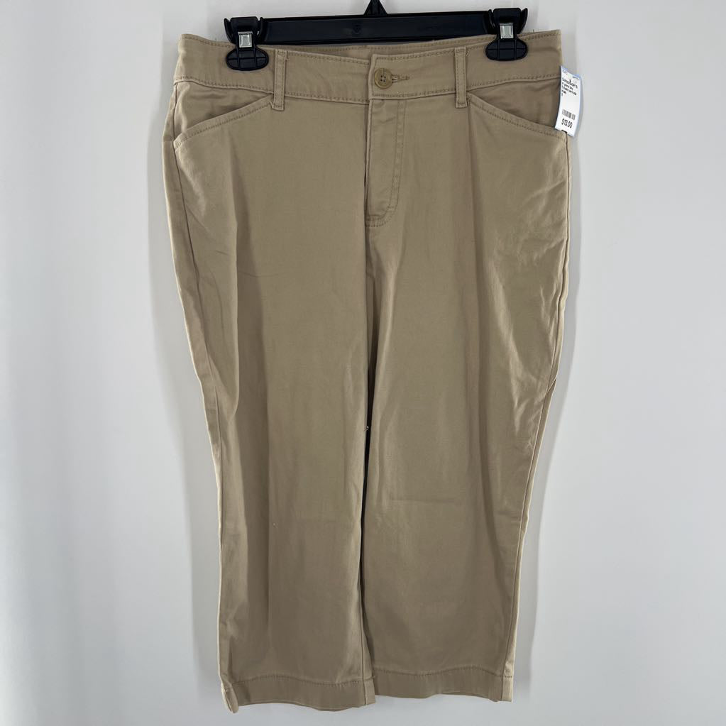 8 khaki bermuda shorts