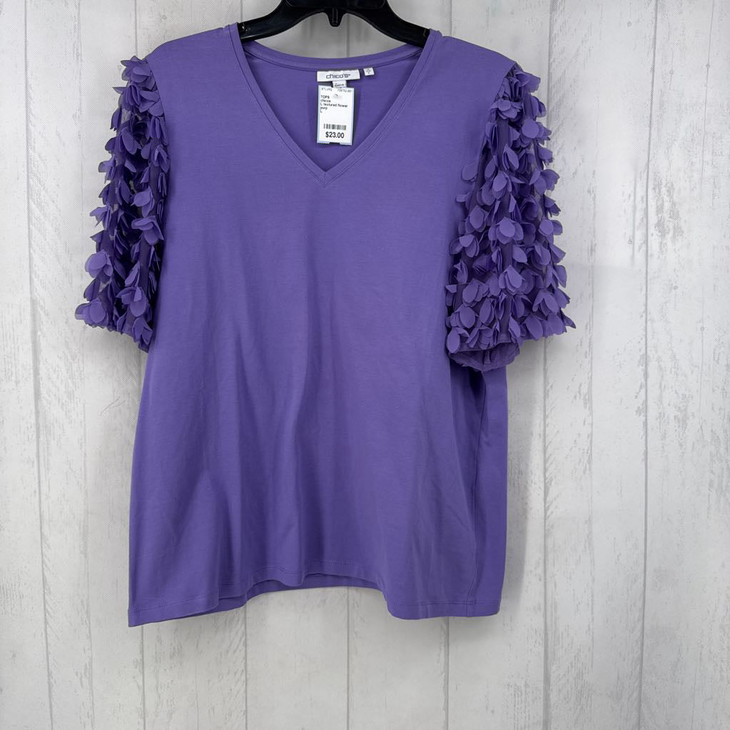 L textured flower slv v-neck tee