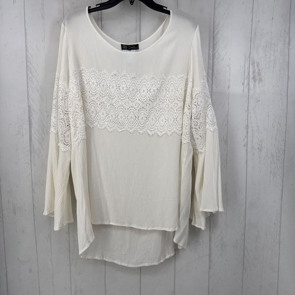 XL lace accent round neck l/s tunic