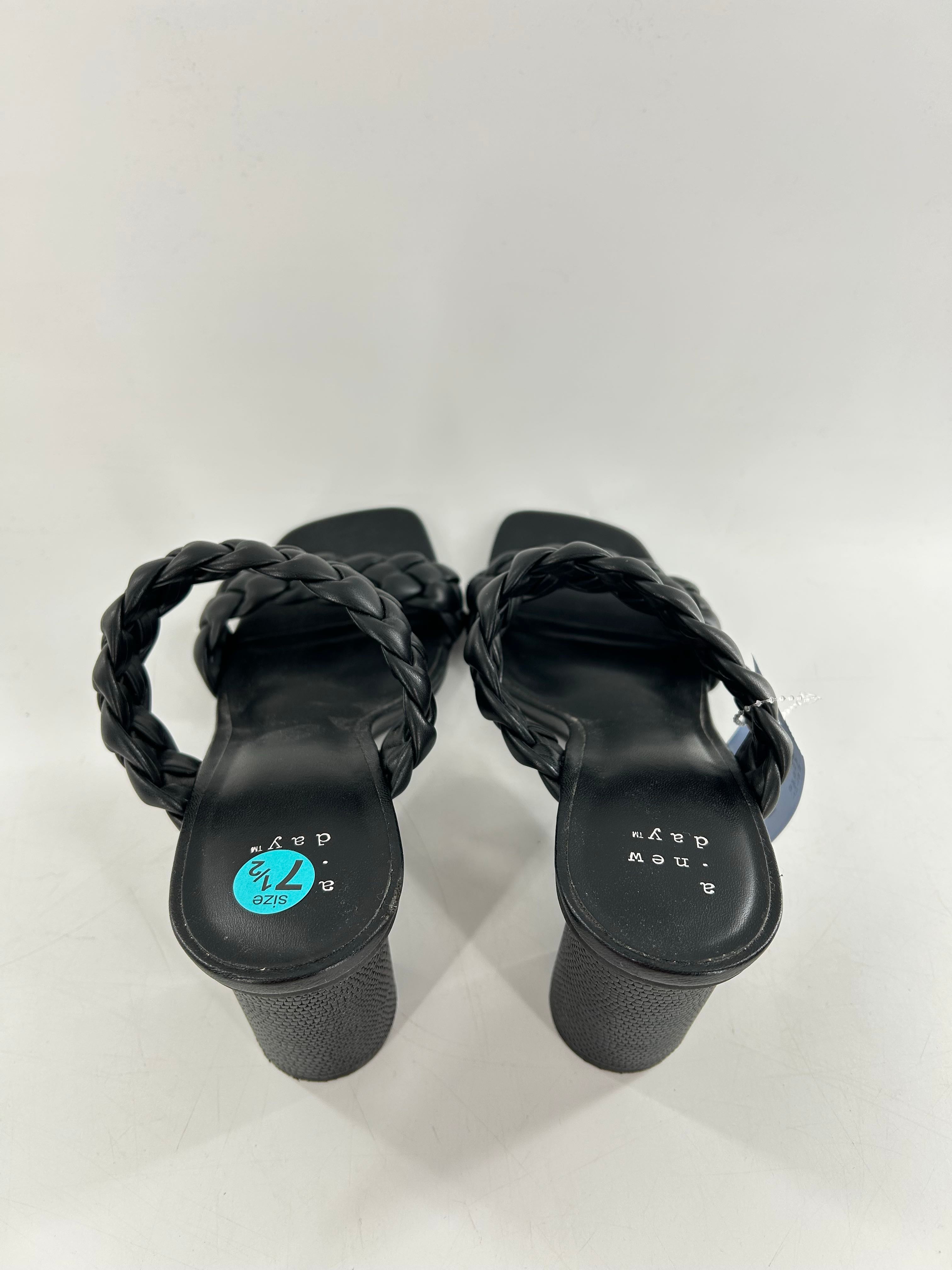 7.5 woven block heel sandal