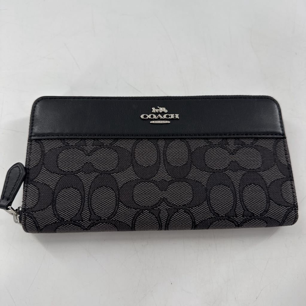 signature zip around wallet