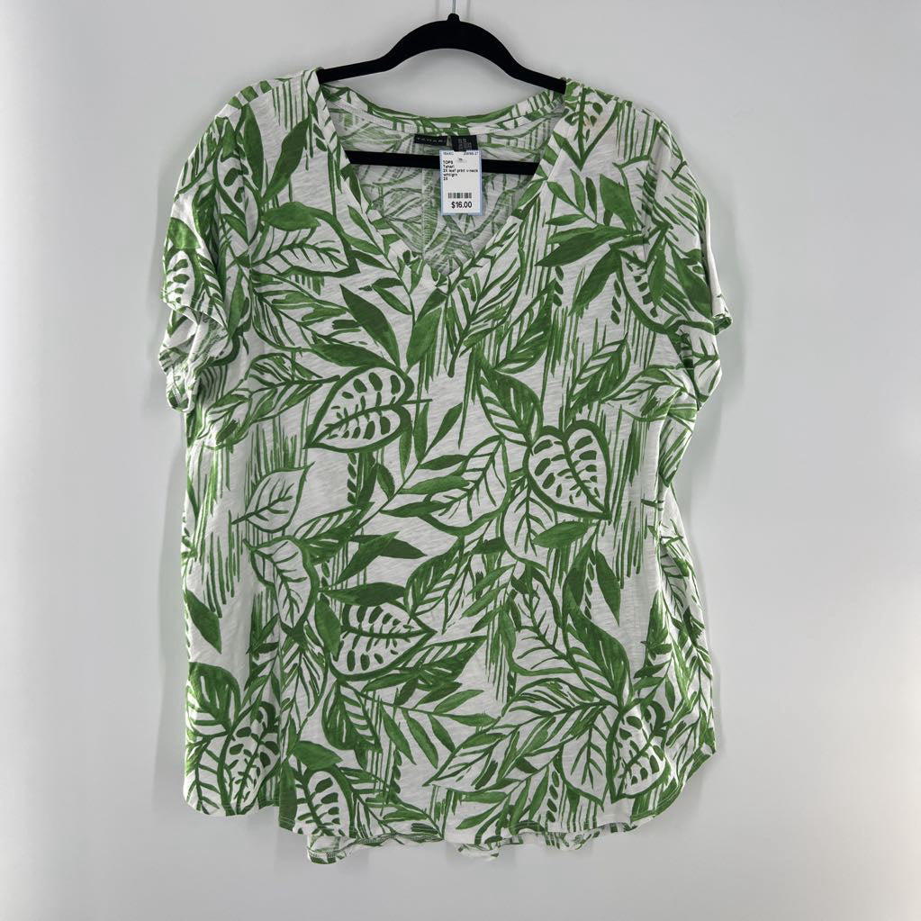 2X leaf print v-neck s/s tee