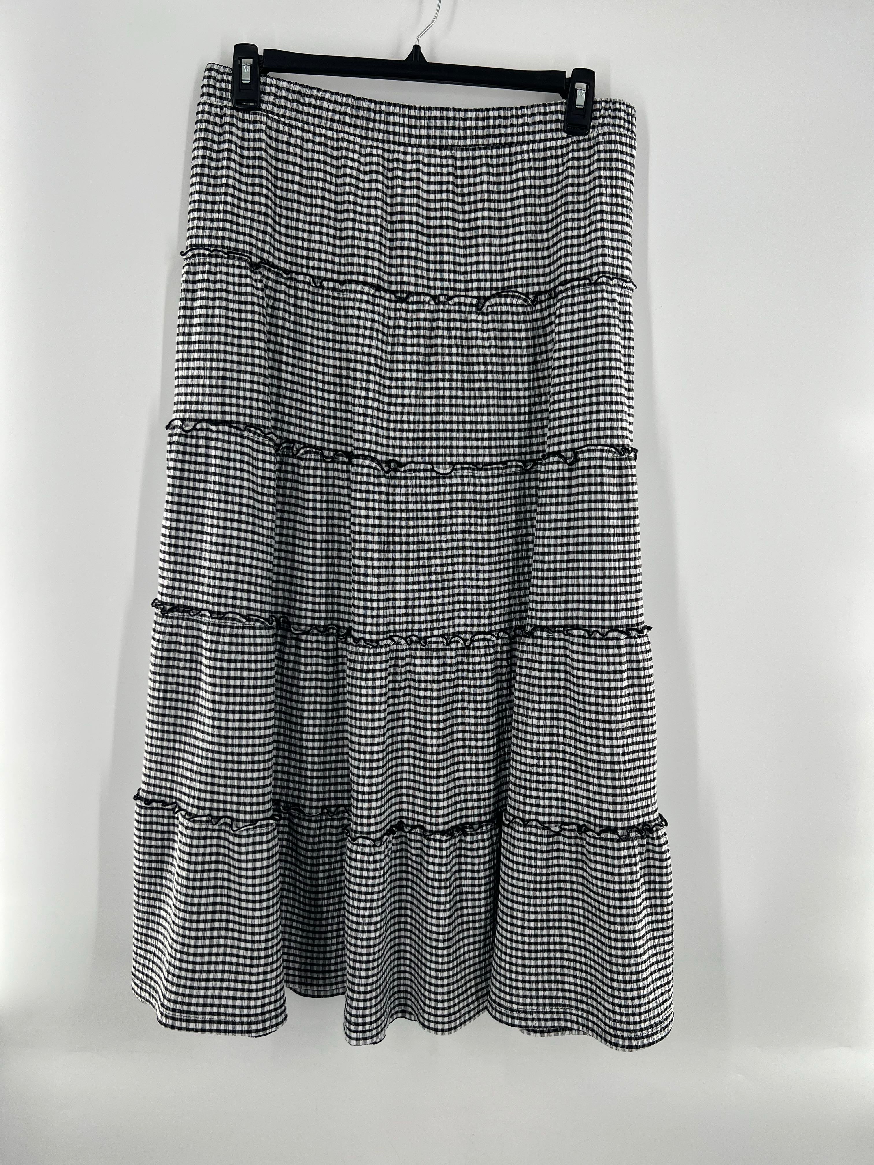 XL buffalo plaid tiered skirt