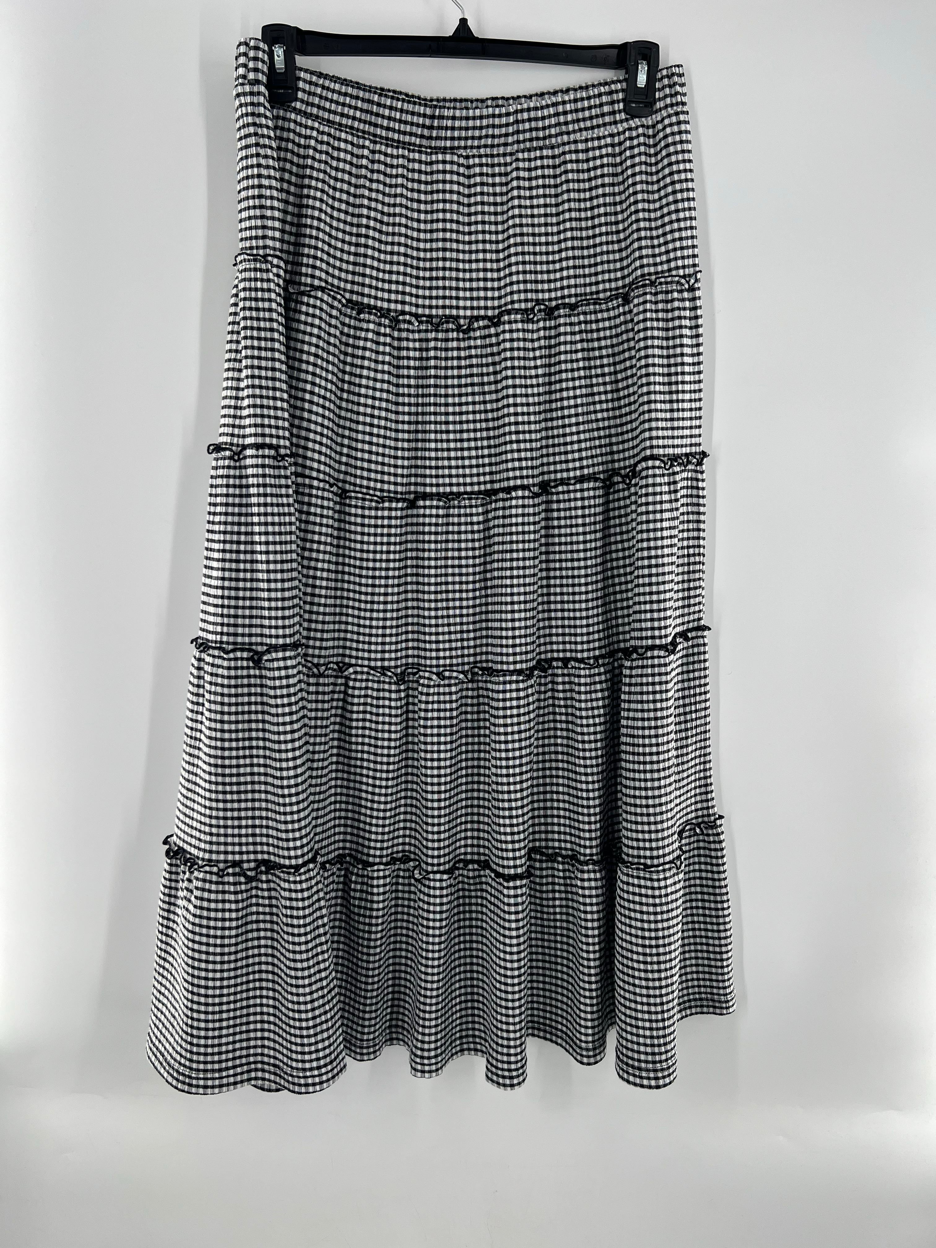XL buffalo plaid tiered skirt