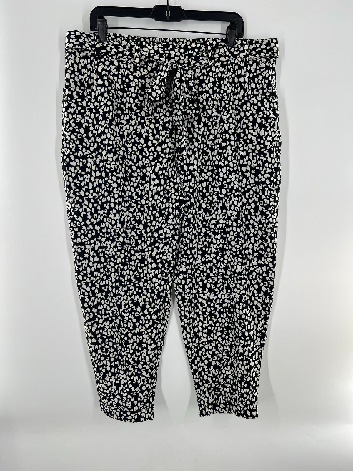 XL animal print belted slim leg pant