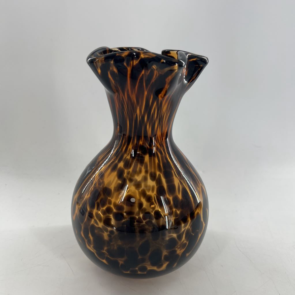 tortoise glass vase