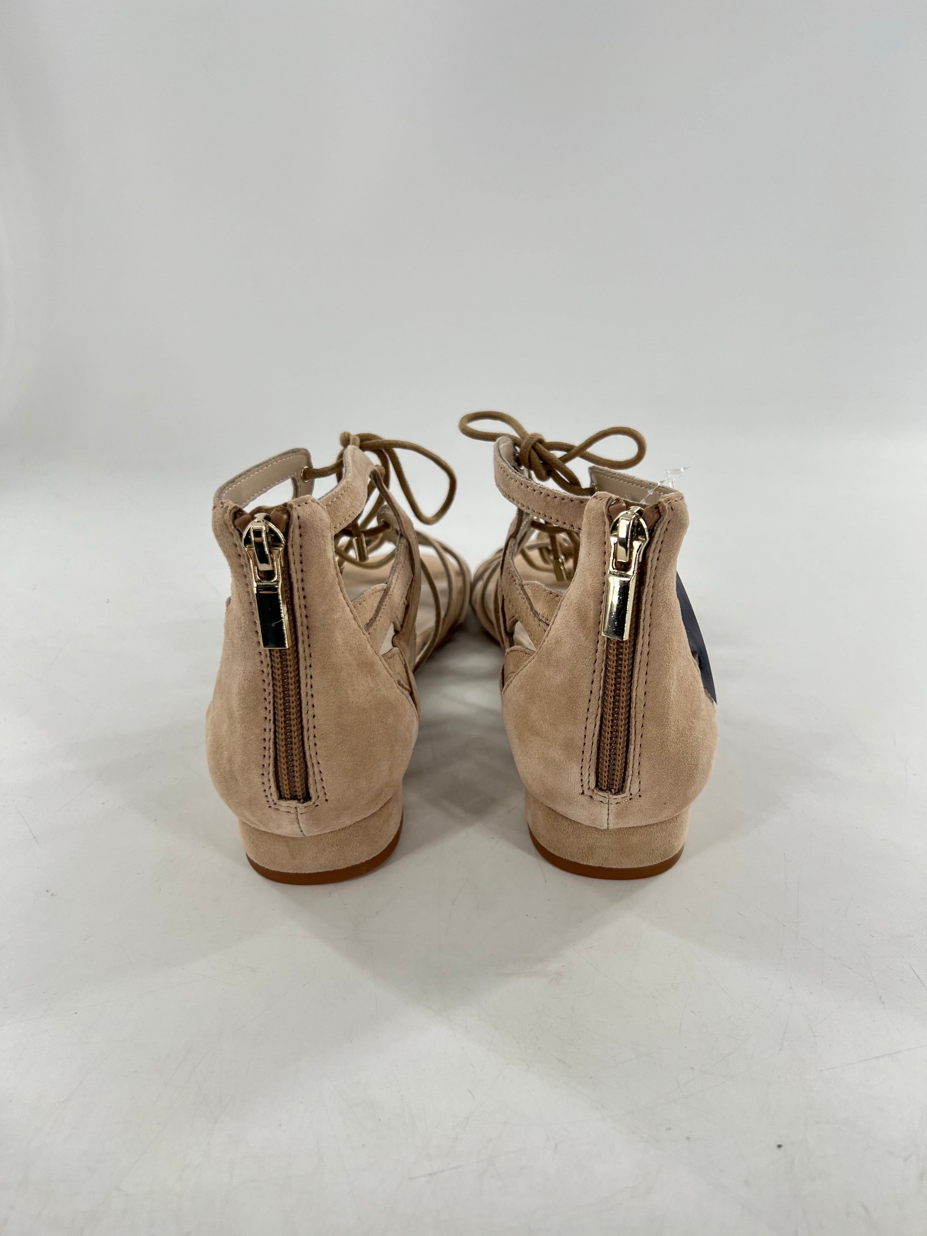 8.5 lace-up gladiator sandal