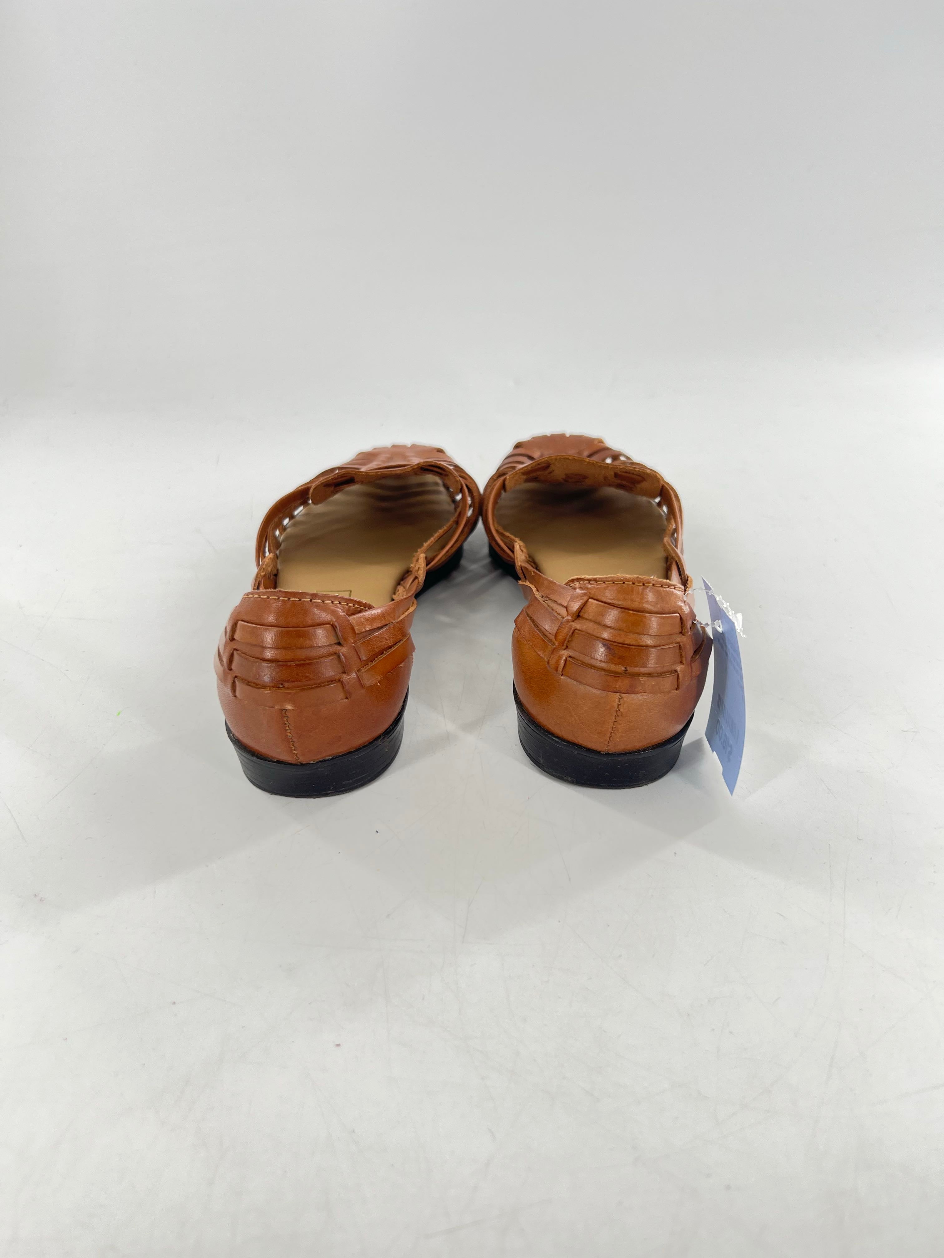 8 huarache flats