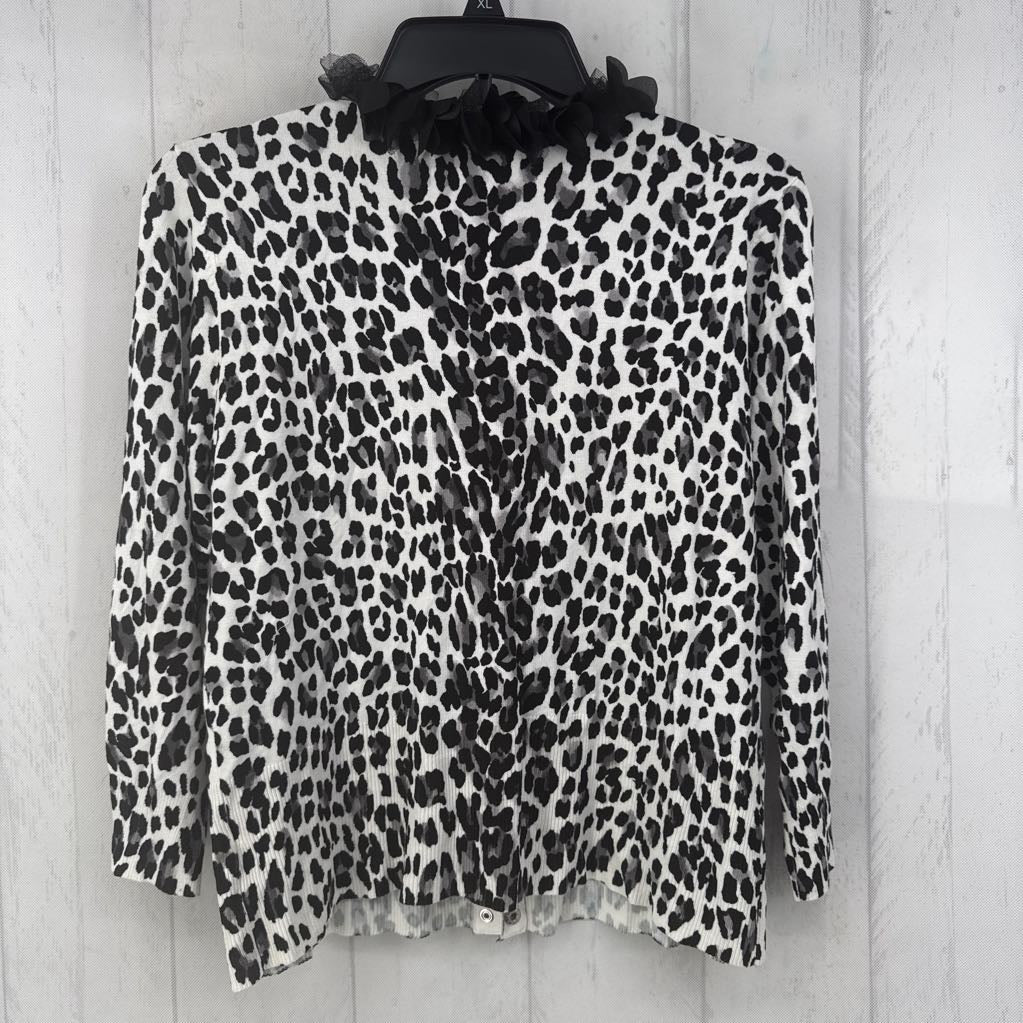 R108 L animal print cardi
