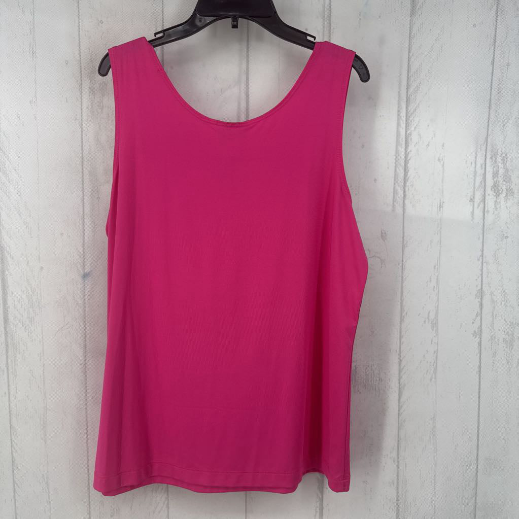 L scoop neck tank