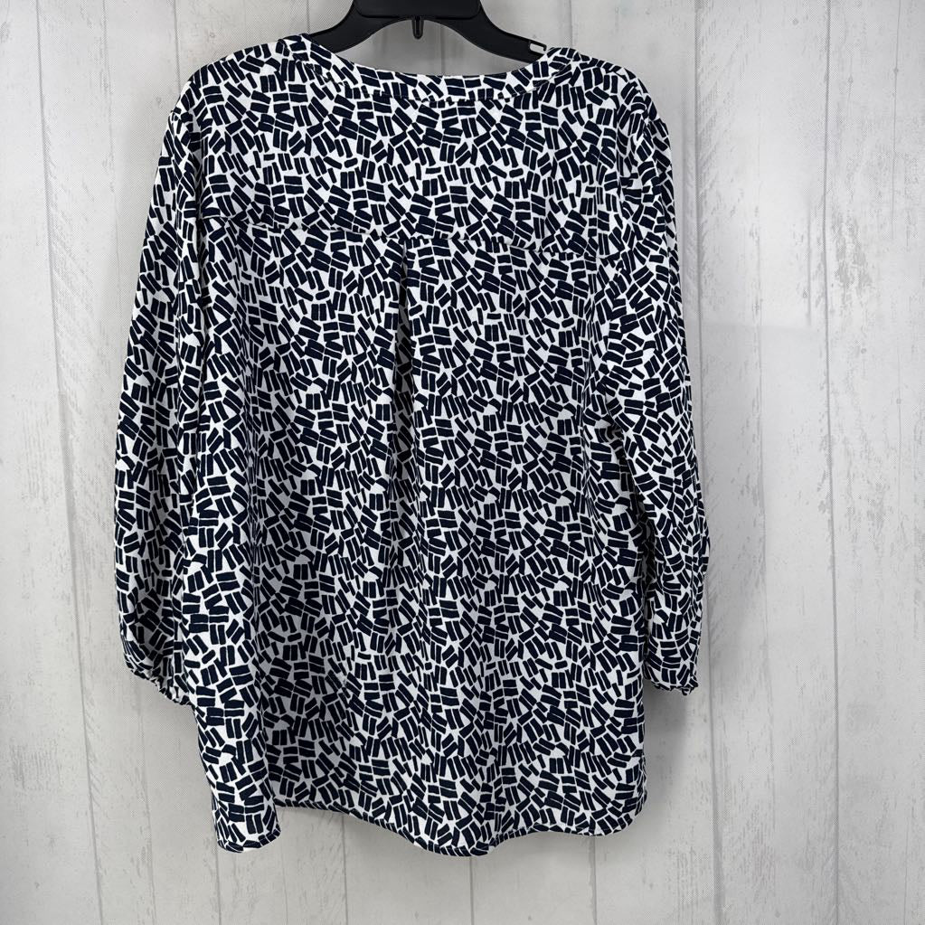 L printed v-neck 3/4 slv top