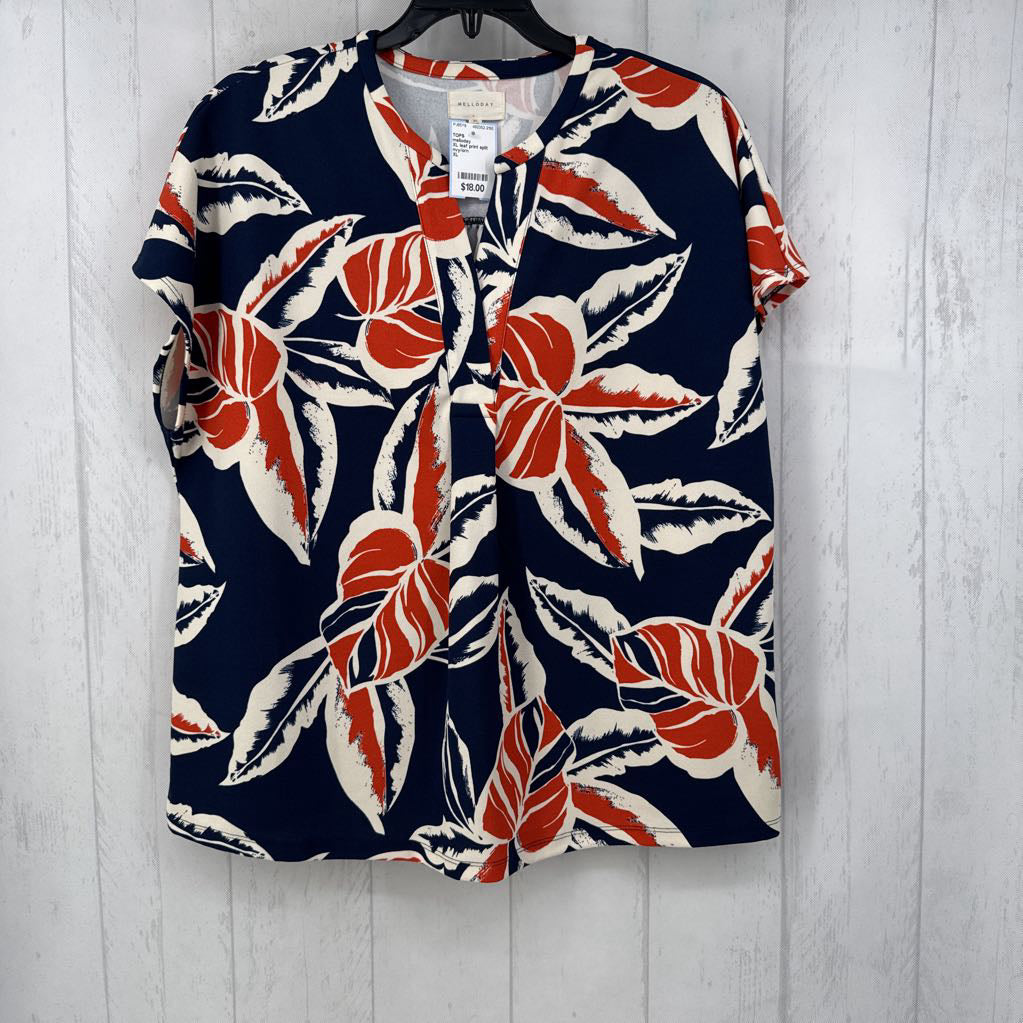 XL leaf print split neck s/s top