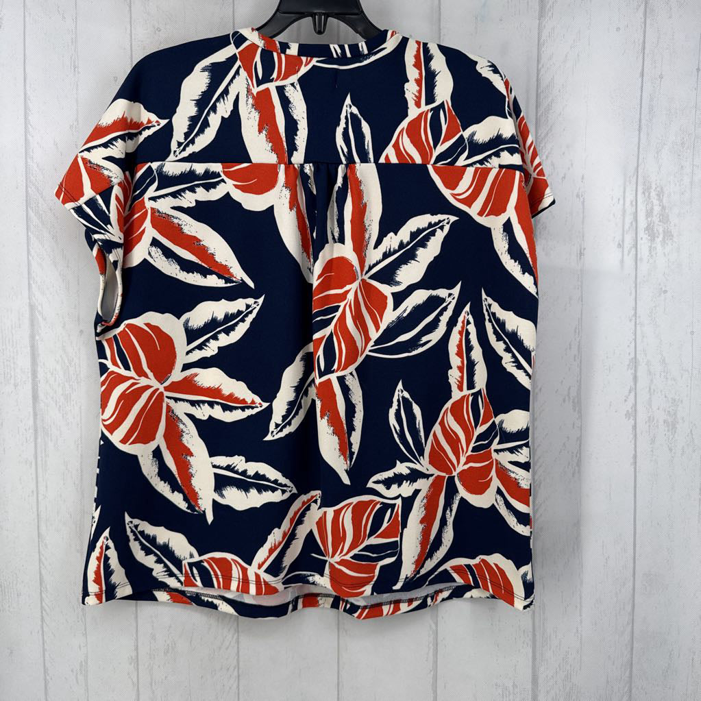 XL leaf print split neck s/s top