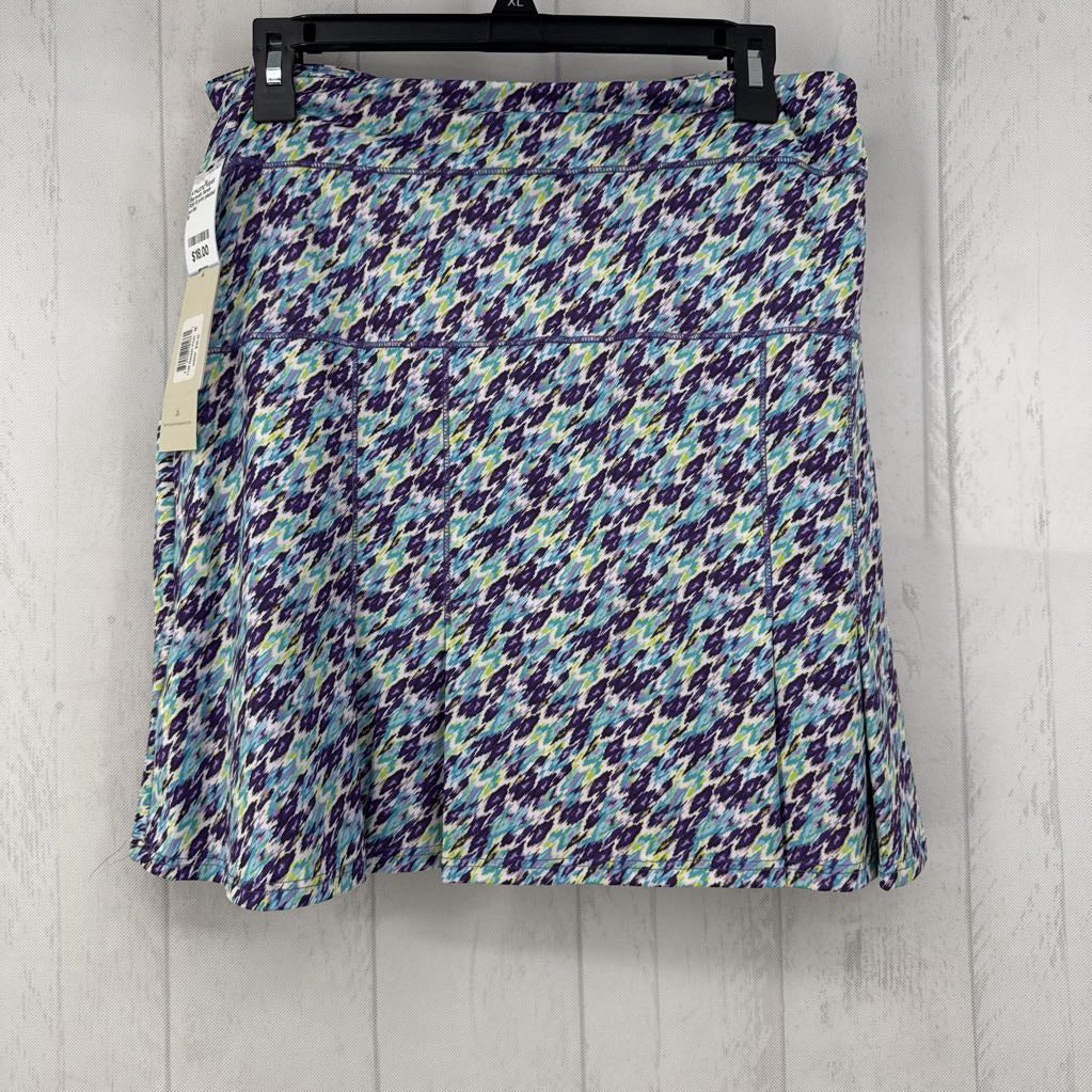 R85 M print pleated skort