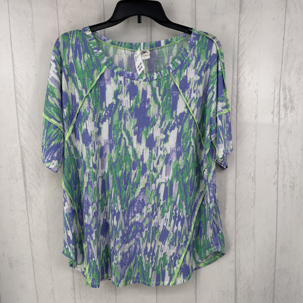 L s/s tie-dye scoop neck top
