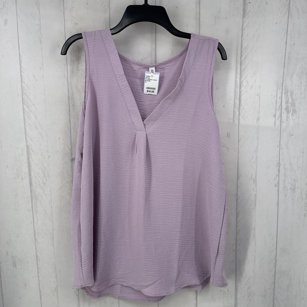 XL pleated v-neck tank