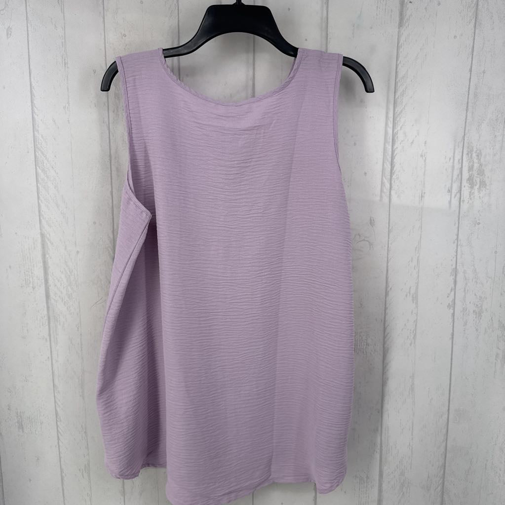XL pleated v-neck tank