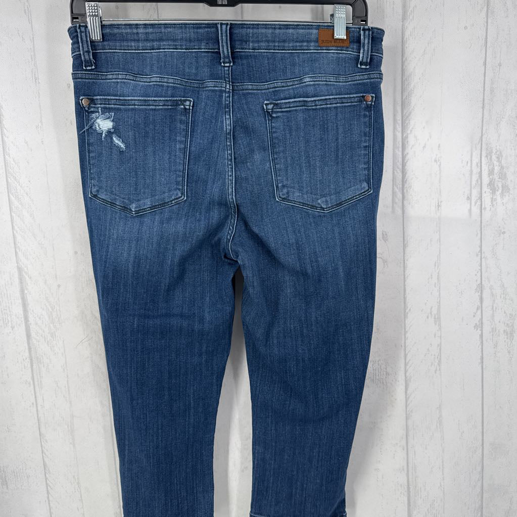 15 distressed capris