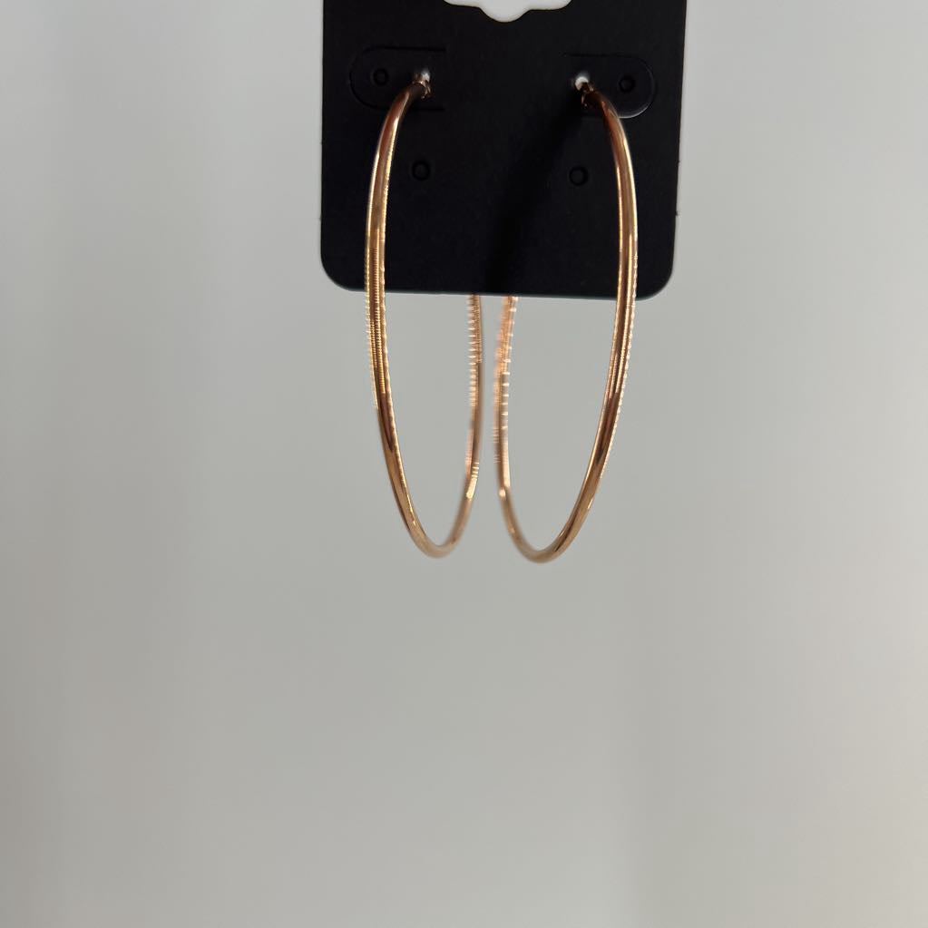 rose gold hoop earrings