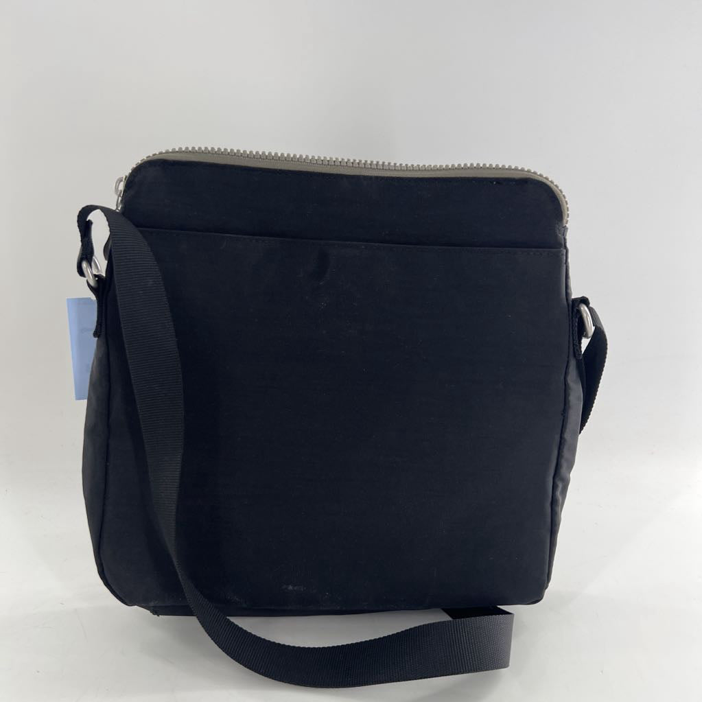 top zip crossbody w/ zip pockets