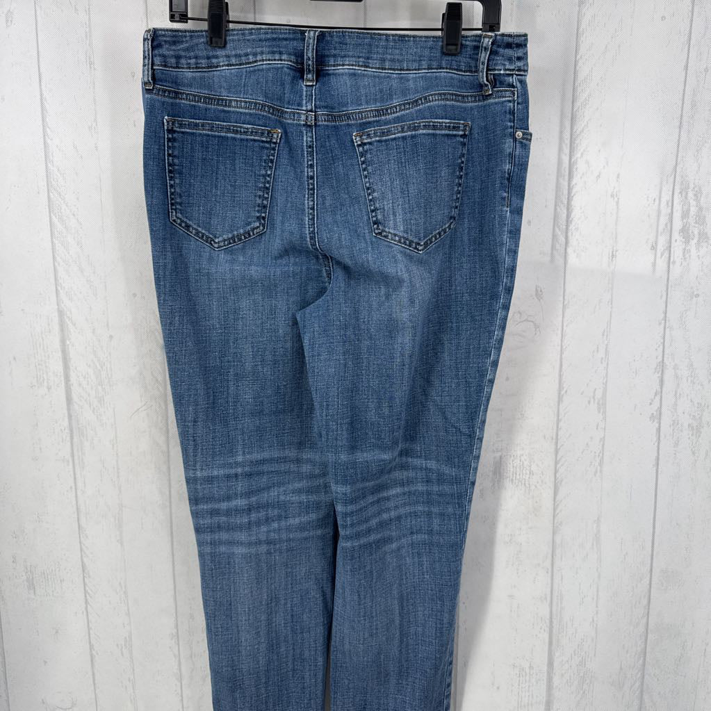 10 slim leg crop jean