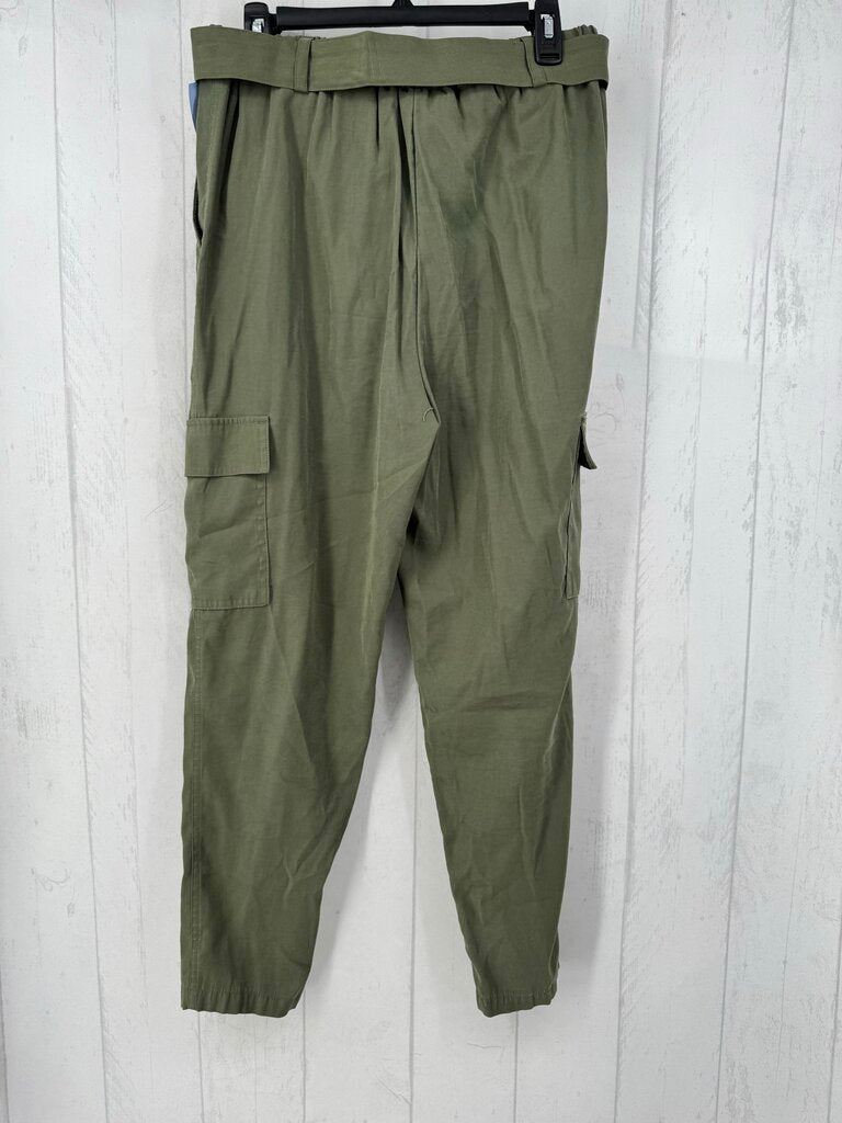 M cargo pants