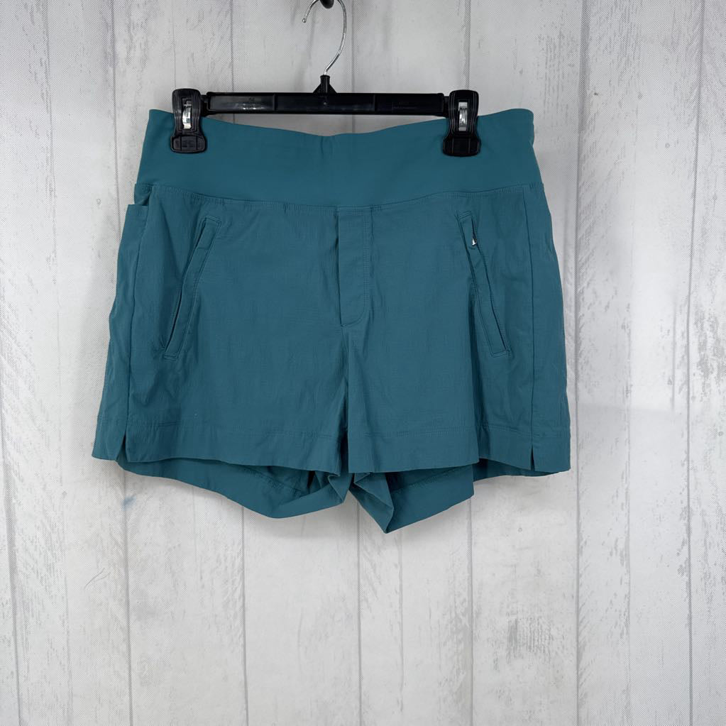 8 pull-on shorts